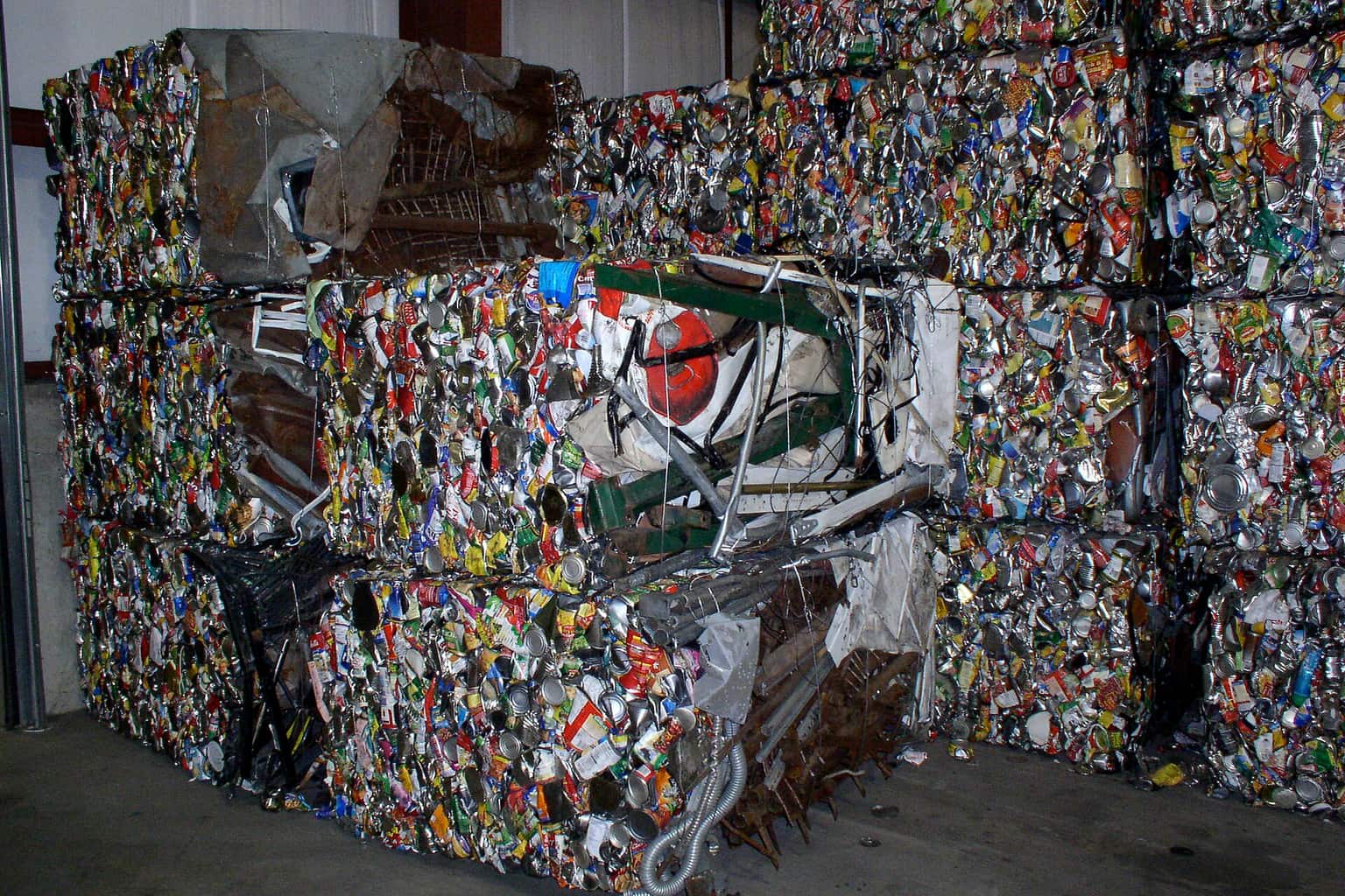 Illustrative photo: Steel recycling bales